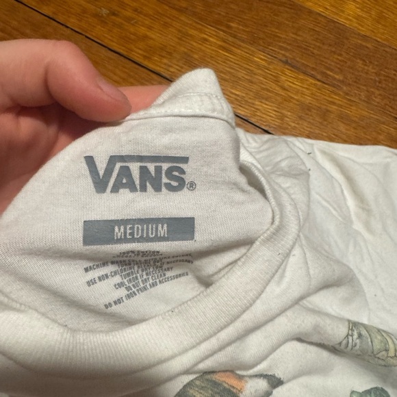 Vans size medium short sleeve white shirt - Picture 2 of 2